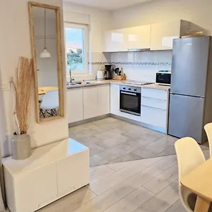 https://nina-supetarska-draga.primorje-gorskikotar.com