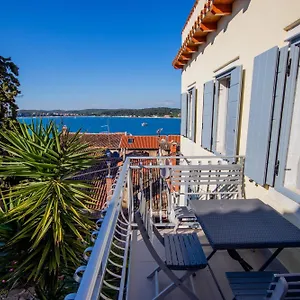 https://ad-apartments.in-istria.net